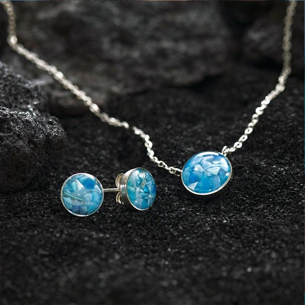 해양 플라스틱으로 만들어진 스털링 실버 주얼리 세트. 사진=4ocean