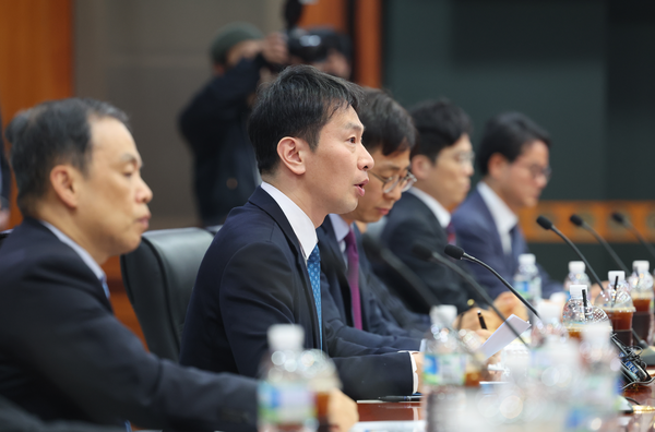 이복현 금융감독원장이 22일 자산운용사 대표 간담회에서 발언하고 있다. 사진=연합뉴스