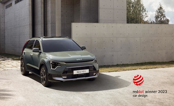 레드닷 어워드 수송 디자인부문에서 본상을 받은 기아의 니로 플러그인 하이브리드. 사진-현대자동차그룹 제공