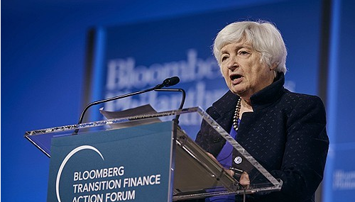 재닛 옐런 미 재무부 장관이 9월 19일(현지시간) 뉴욕 플라자호텔 '블룸버그 전환 금융액션 포럼'에서 연설하고 있다. 연합=AP