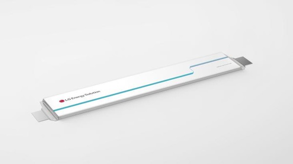 LG에너지솔루션이 도요타에 공급할 파우치 롱셀 배터리. 사진=LG에너지솔루션 제공