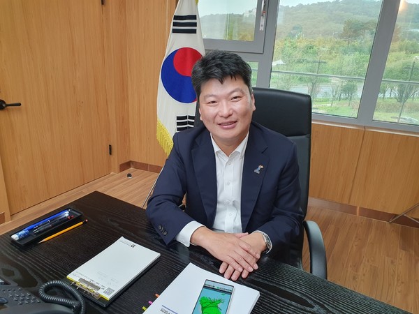 ESG경제와 인터뷰하는 박창환 전남 정무부지사. 사진=ESG경제