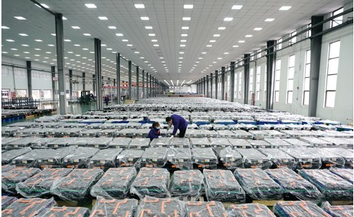 중국 허베이성의 한 리튬 배터리 공장. 신화=연합