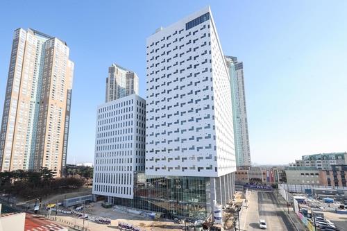 고양시가 시청사 이전 대상으로 추진한 백석동 업무 빌딩. 사진=고양시 제공