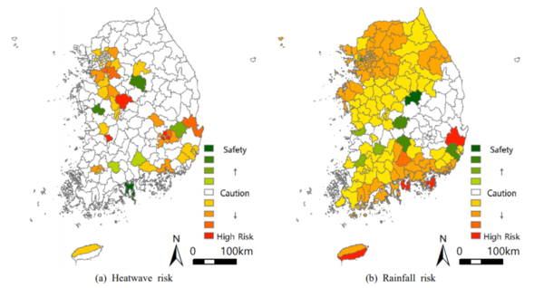 기후 대응 예산 지출까지 고려한 지자체별 기후 위험도. (a)는 폭염 위험도, (b)는 폭우 위험도. 붉은색으로 표시된 곳이 고위험 지역이다. [자료: 한국기후변화학회지, 2023]