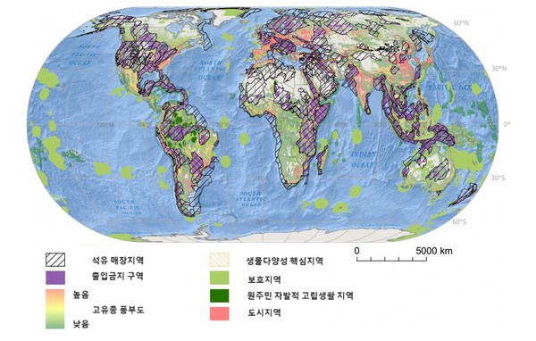 바르셀로나 대학 연구팀이 제시한 석유 채취 불가 지역 지도. 이들 지역에서 석유 채취를 금지하면 609기가배럴의 석유를 땅속에 남겨둘 수 있다. [자료: Nature Communications, 2024]