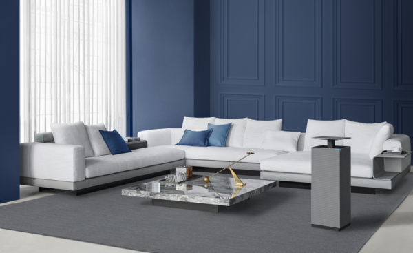 코웨이 노블 공기청정기2 가 설치된 거실 모습. 사진=코웨이 제공