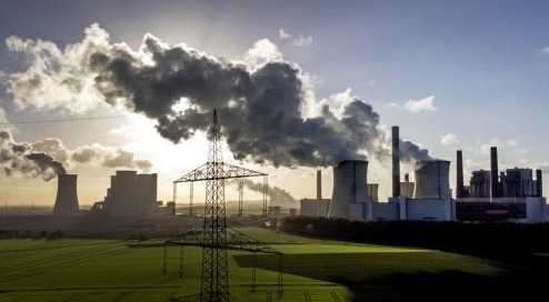 탄소배출의 주범으로 꼽히는 화석연료로 전기를 생산하는 발전소. 사진=연합뉴스