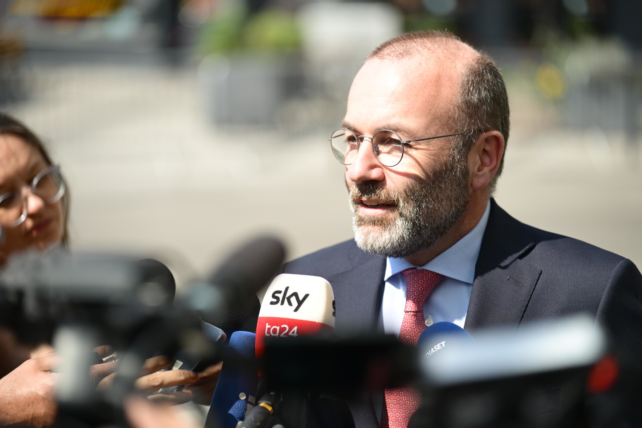 지난 6월 27일 벨기에 브뤼셀에서 기자들의 질문에 응답하는 유럽국민당 만프레드 베버 대표. 사진=EPP 공식홈페이지