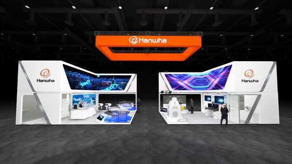 한화그룹 계열사들이 호주에서 열리는 해양 방산 전시회에 처음으로 동반 참가한다. 사진은 한화오션과 한화시스템 부스 전경.  사진=한화그룹