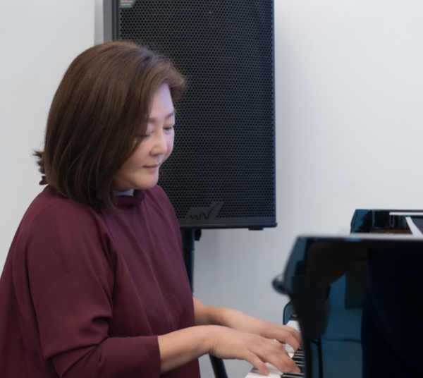 남주희 원장은 "악기를 배워 연주하는 게 노후 행복의 첩경"이라고 말한다.