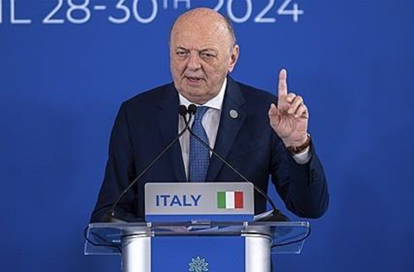 질베르토 피케토 프라틴 이탈리아 환경에너지부 장관. 사진=연합뉴스    