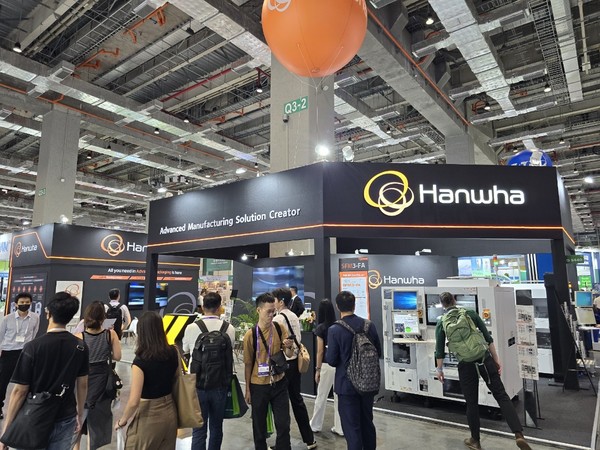 한화정밀기계가 ‘세미콘 타이완 2024’ 전시에 참가해 어드밴스드 패키징 기술 구현을 선보이고 있다. 사진=한화정밀기계