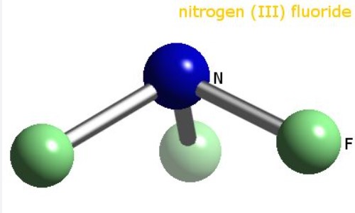 삼불화질소(NF3)의 분자구조