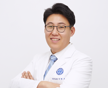 연세고마운치과 왕십리점 통합치의학과 전문의 이명호 대표원장