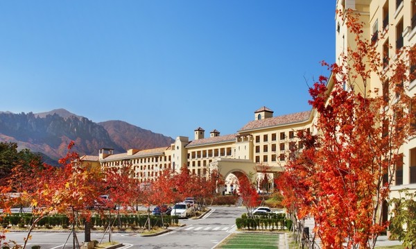 한화리조트 설악 쏘라노 가을 전경.   사진=한화호텔앤드리조트