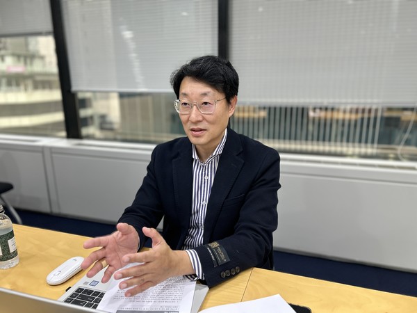        베어링자산운용의 신광선 펀드매니저 겸 선임본부장이 28일 ESG경제와 인터뷰하고 있다. 