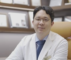 아산본내과 원제범 원장