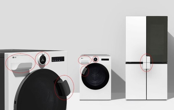 LG전자가 성별, 나이, 장애 유무와 상관없이 가전을 손쉽게 사용하도록 돕는 'LG 컴포트 키트'를 세계 최대 규모의 접근성 콘퍼런스인 'CSUN AT 2025'에서 소개했다. 사진=LG전자