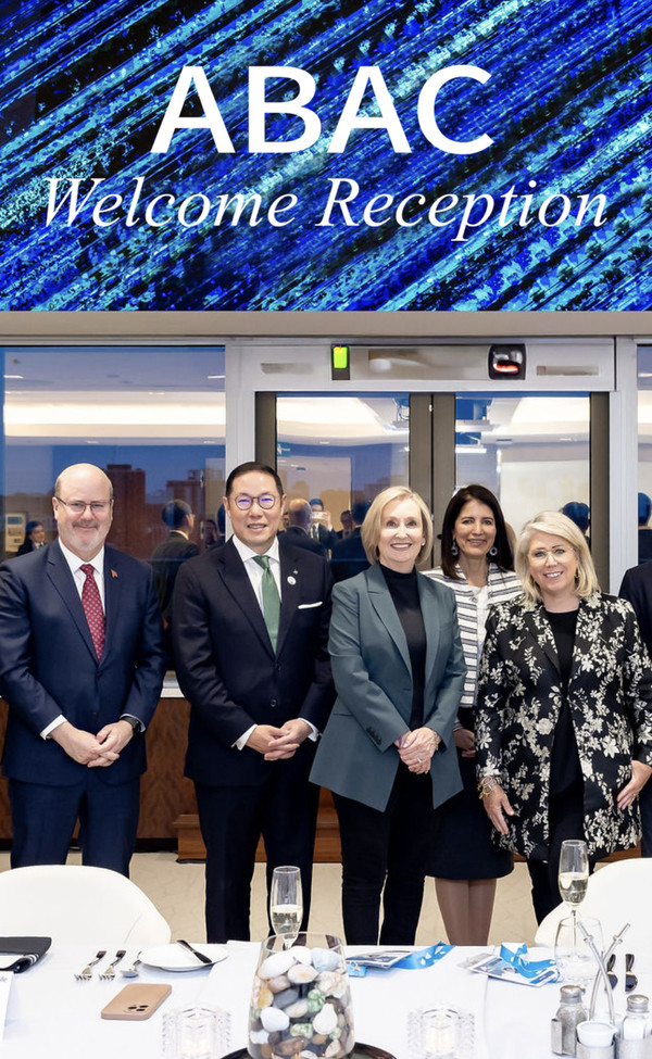 조현상 HS효성 부회장(왼쪽에서 2번째)이 23일부터 26일(현지시간)까지 캐나다 토론토에서 열린 2025 ABAC 2차 회의에 참석했다.   사진=HS효성