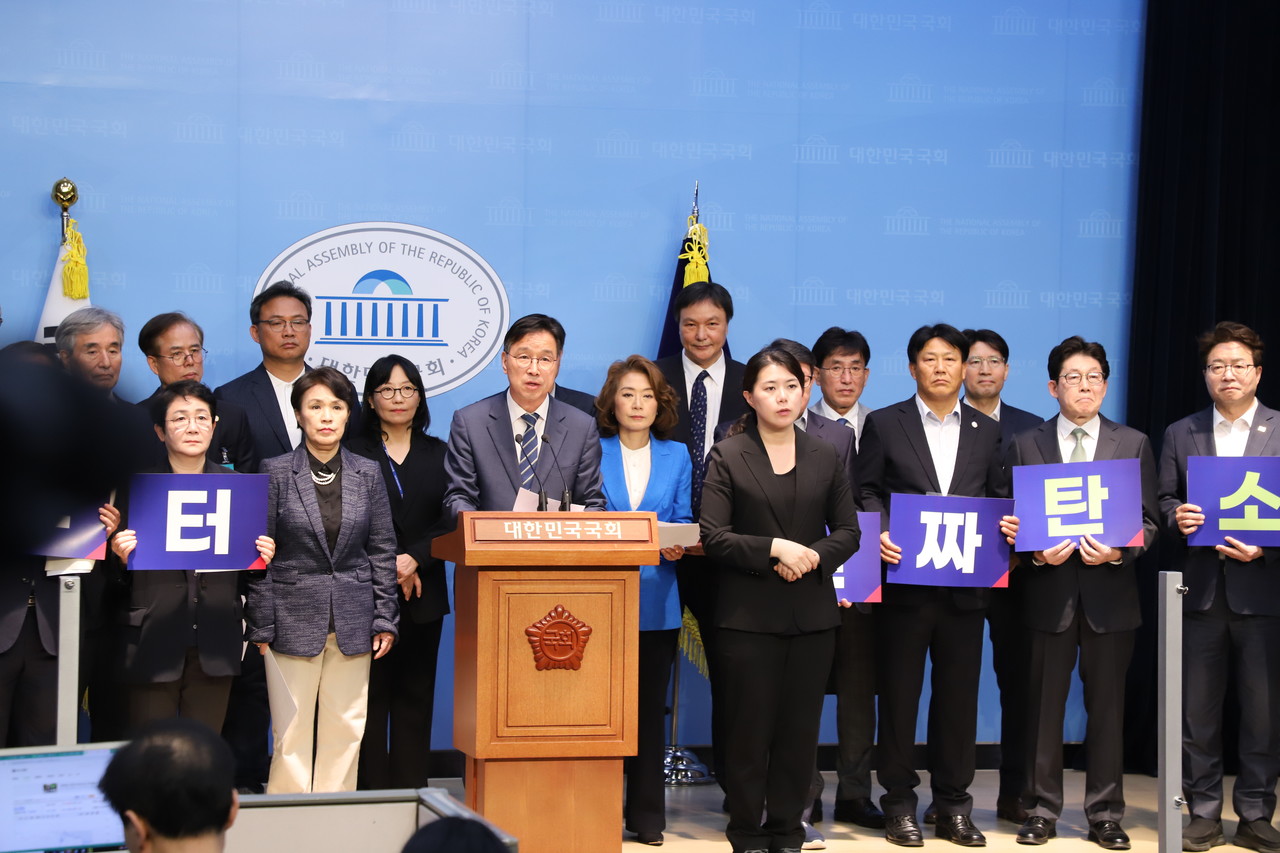 지난 7일 국회 소통관에서 열린 더불어민주당 선거대책위원회 이재명 후보 직속 기후위기대응위원회 출범 기자회견에서 위성곤 상임공동위원장의 발언 모습. 사진=더불어민주당 위성곤 의원실
