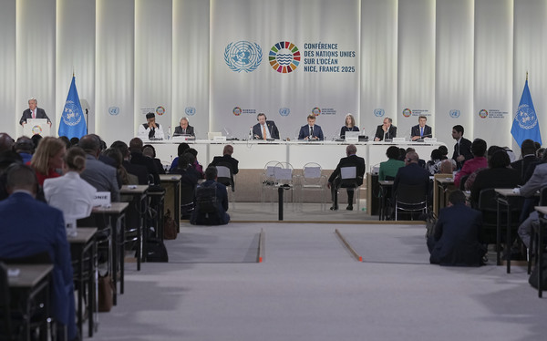9일(현지시간) 프랑스 니스에서 개막한 제3차 유엔해양회의(UNOC) 모습. AP=연합뉴스