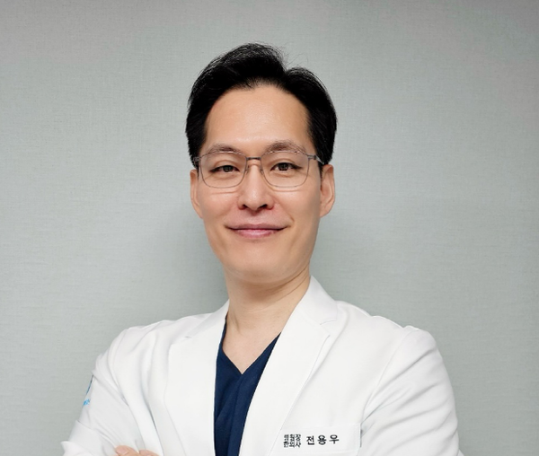 익산 하나한방병원 전용우 병원장