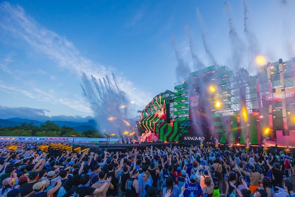 워터밤 속초 2024 현장 모습.  사진=한화호텔앤드리조트