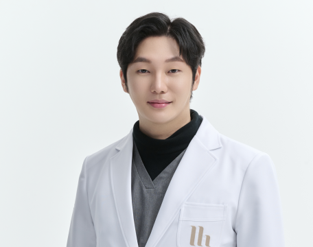 아이에이치성형외과 황정후 원장