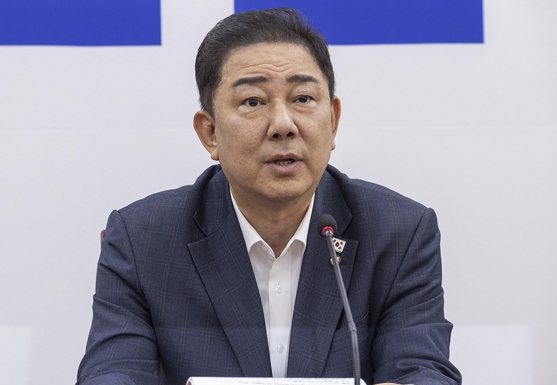 더불어민주당 김병기 원내대표가 7일 오전 국회에서 열린 원내대책회의에서 8월 국회 원내대책을 말하고 있다. 사진=연합뉴스