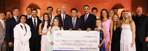 현대자동차가 딜러와 함께 설립하고 후원하는 소아암 치료·연구 지원 비영리단체 ‘현대 호프 온 휠스(Hyundai Hope On Wheels)’가 3일(현지시간) 미국 워싱턴DC 워싱턴 국립 대성당에서 27주년 기념행사를 열고, 내년부터 유럽과 인도에서도 프로그램을 시행해 더 많은 소아암 환아들에게 희망을 전달하겠다고 밝혔다. 2024년 열린 '현대 호프 온 휠스' 행사 모습. 사진=호프 온 휠스 재단 홈페이지