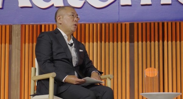 지난 11일(현지시간) 미국 디트로이트에서 열린 오토모티브뉴스 콩그레스에 참석한 정의선 현대차그룹 회장. 사진=오토모티브뉴스 갭쳐