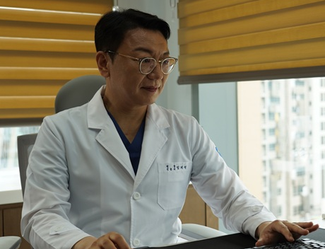 감동비뇨의학과의원 강남본점 임지석 원장